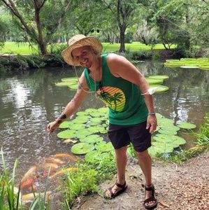 Meet your Posher, Chad